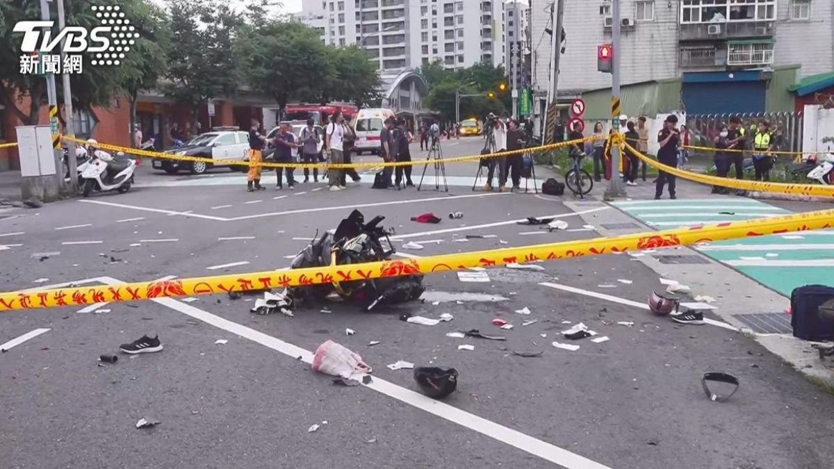 三峽車禍奪3命，一名媽媽在接孩子下課途中遇死劫。（圖／TVBS）