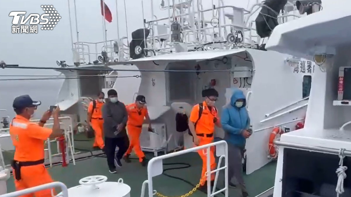 金門外海查獲2名中國偷渡客。（圖／TVBS）