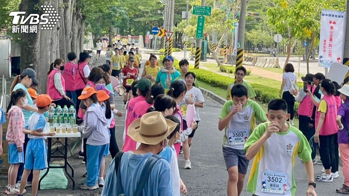 逾2000名師生齊聚田中 畢業生路跑 奔向青春與未來