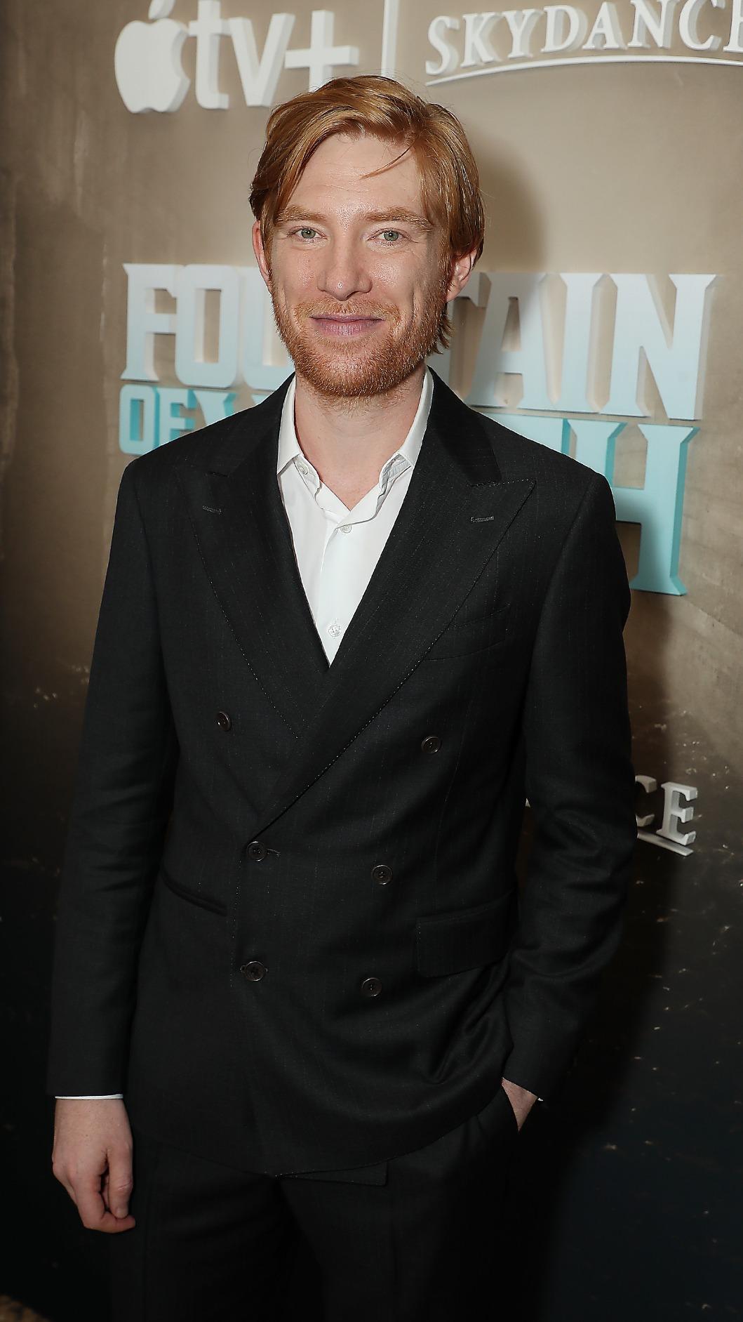 多姆納爾格利森出席《尋秘不老泉》紐約首映會。（圖／APPLE TV+提供）