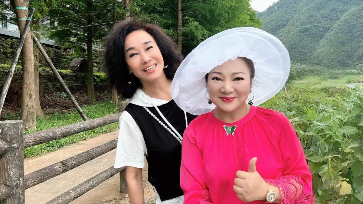 白冰冰和曹金鈴私下常一起出遊。（圖／長興影視提供）