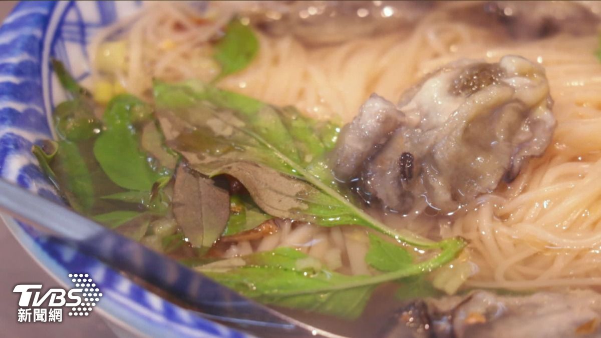 台北「超大蚵仔」麵線　市場50年老店傳承2代