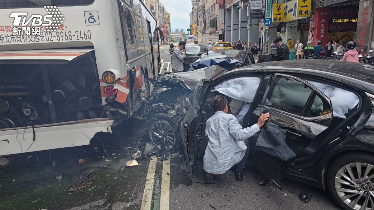 重慶南路8傷車禍　肇事翁竟「從沒考過駕照」車子登記公司名下