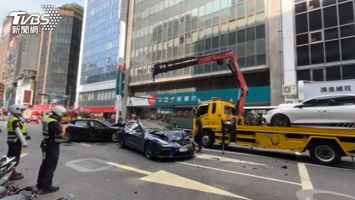 高齡駕駛暴衝
