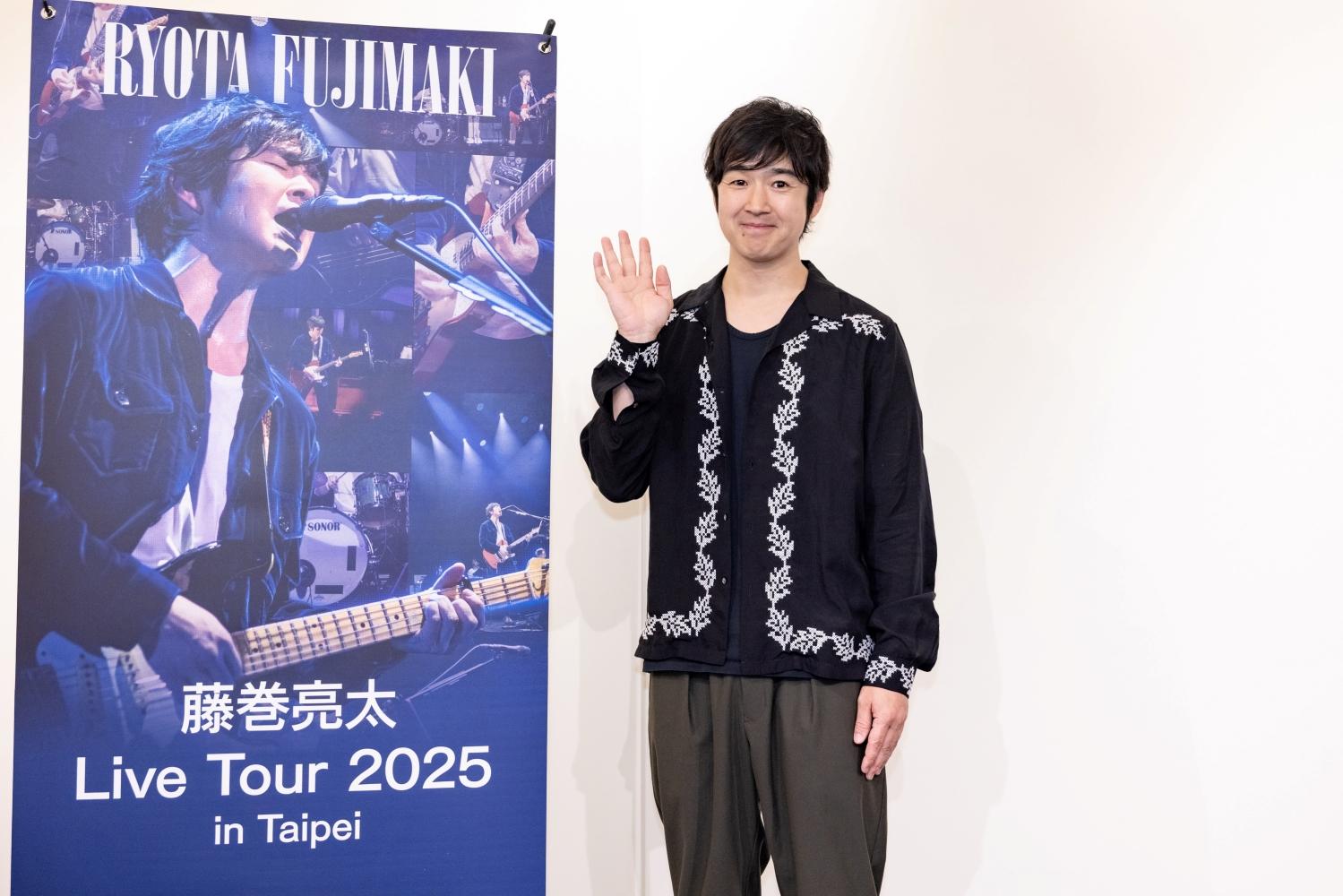 藤卷亮太羞認自己也會在日本的KTV唱〈粉雪〉。（圖 / COME ON JKSSP提供）