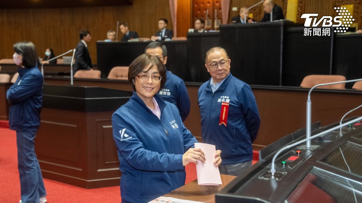 國民黨立委林倩綺參加世壯運帆船項目,她更在最後以優異成績勇奪金牌。(圖/翻攝自林倩綺臉書)