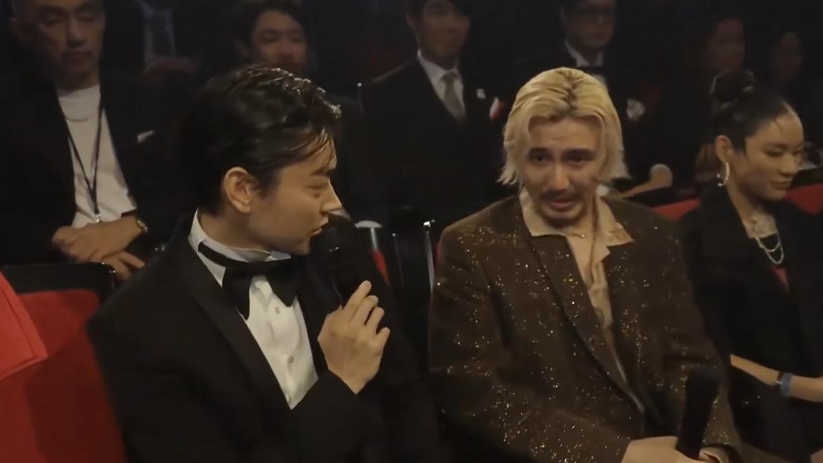 藤井風當眾嗆夯團：差不多一點！　中島健人搔癢平野紫耀秀恩愛