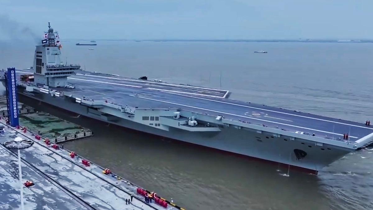 拚共軍第三打擊群　陸官媒：福艦號加緊海試