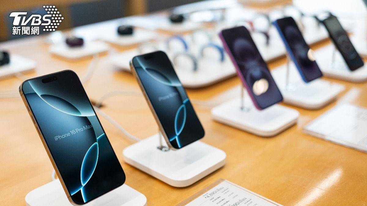 iPhone恐吞25%關稅　分析師曝1原因：蘋果產線不會遷回美國