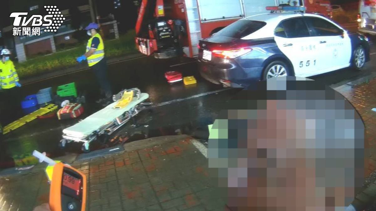 肇事的酒駕男子全身酒氣，酒測值超標。（圖／TVBS）