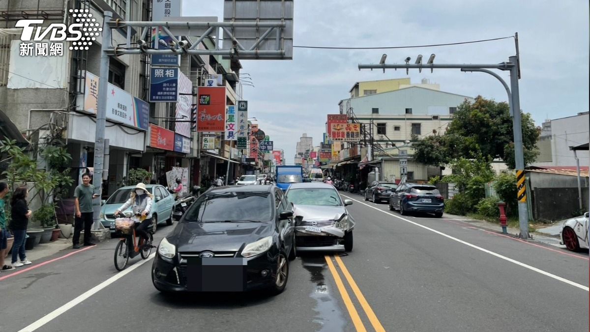 肇事駕駛疑似毒駕釀車禍。（圖／TVBS）