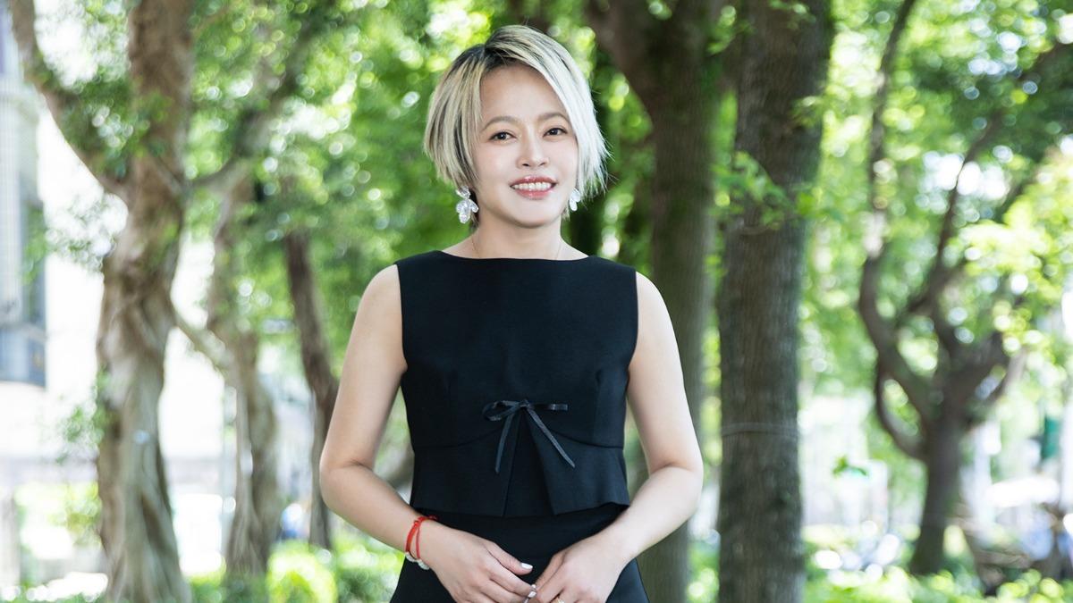 大咖歌后驚吐爸罹癌！看檢驗報告當場痛哭　憂心女兒沒人陪