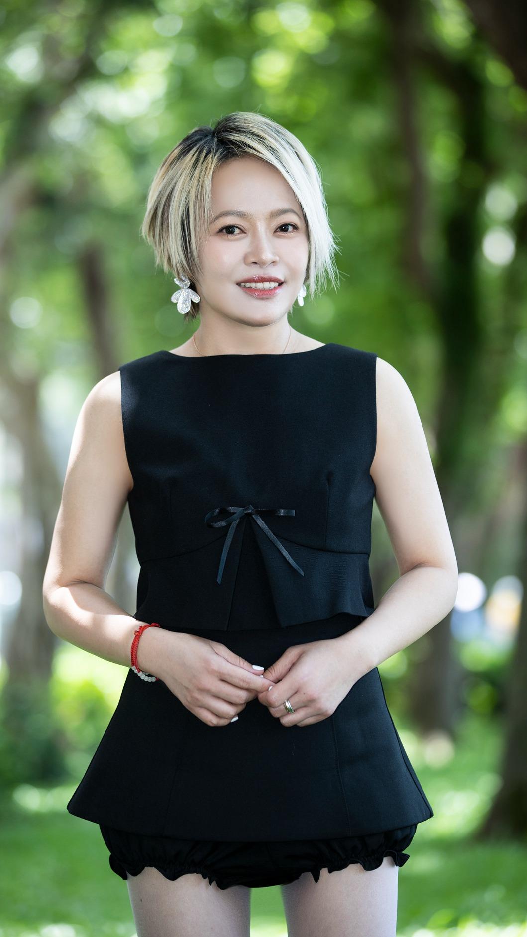 戴愛玲爸爸罹患攝護腺癌。（圖／華納音樂提供）