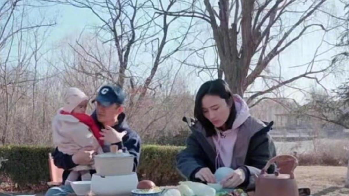 事實上李亞鵬有空時仍會帶著妻小出外旅遊。（圖／翻攝自微博）