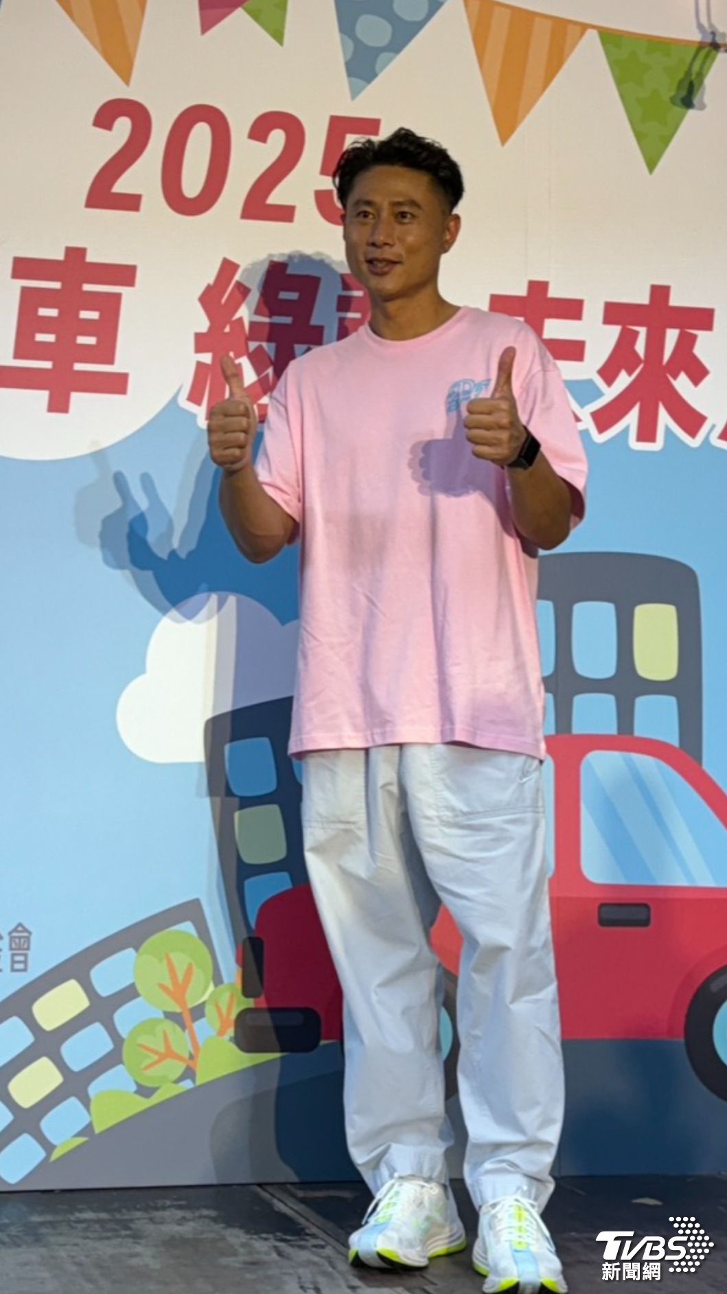 彭小刀因脊椎問題遭驗退。（圖／黃盈容攝）