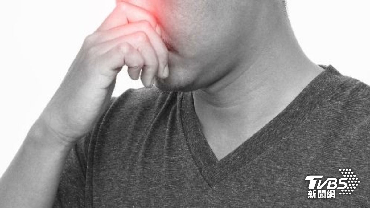 男鼻塞硬拖半年！冒3症狀「以為火氣大」　醫一查罹癌了