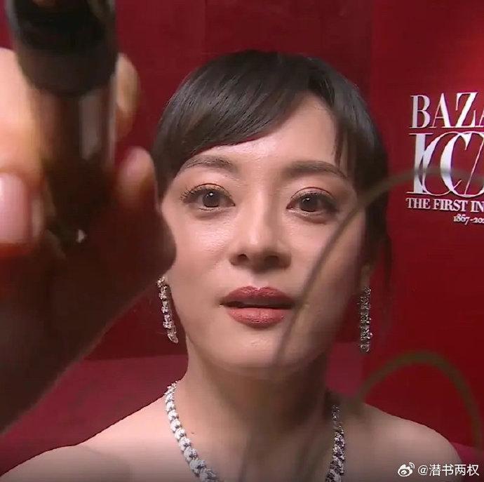 在死亡角度的拍攝下，孫儷依舊美麗。（圖／翻攝自微博，下同）