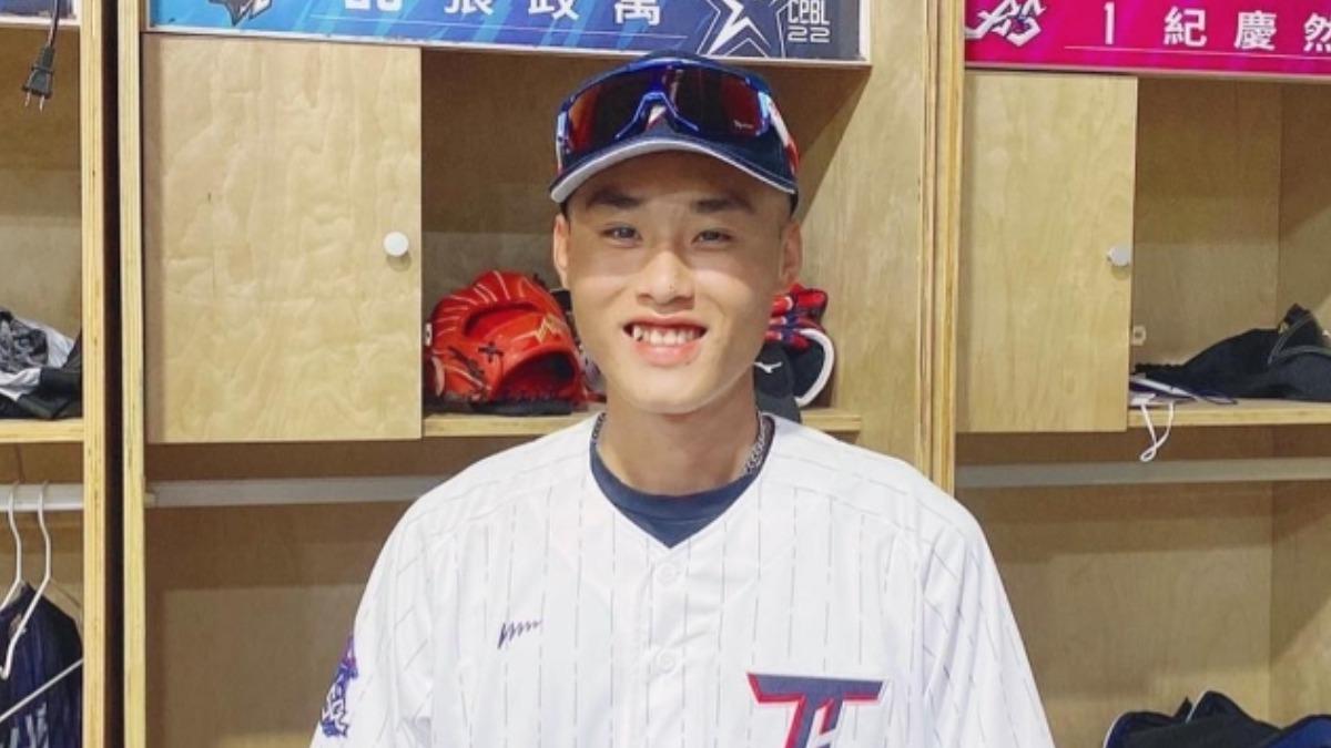 味全龍張政禹行車擦撞男大生 　對方「下半身無知覺」　雙方酒測為0