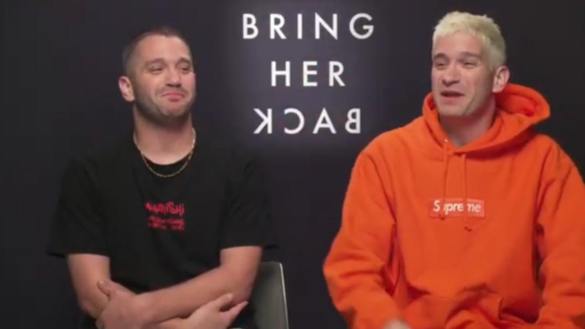 麥可菲利浦（左）笑稱兄弟倆總是在吵架，有時候恨不得打一架。（圖／索尼提供）