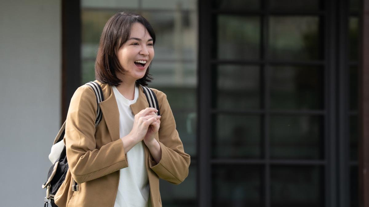 張榕容自爆跟多位男演員吻戲伸舌頭。（圖／東森綜合台提供）