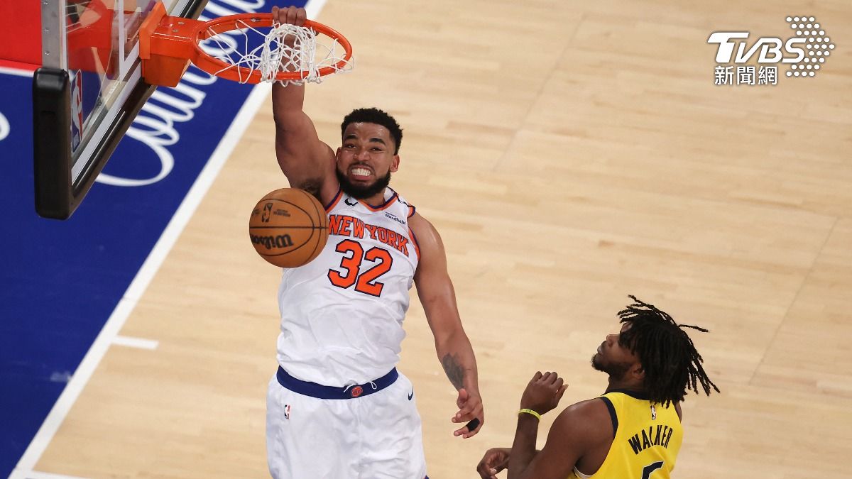 尼克中鋒唐斯攻下24分和13籃板,聯手布朗森率隊贏球。(圖/達志影像路透社)