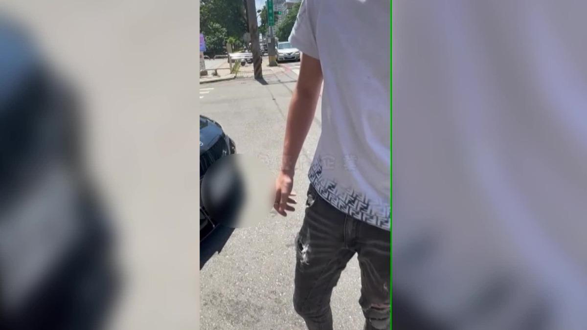 違停的卡派！進口車停斑馬線　被拍作勢撞人
