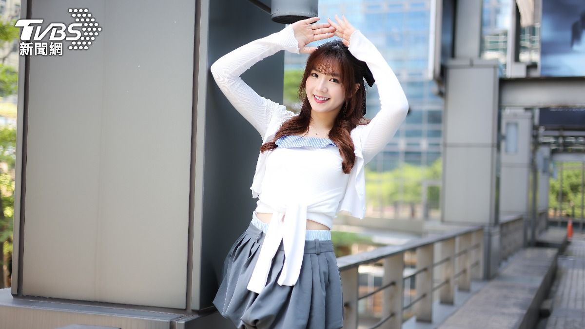 笑笑曾因筋拉不開在同學面前哭了。（圖／張哲鳴攝）