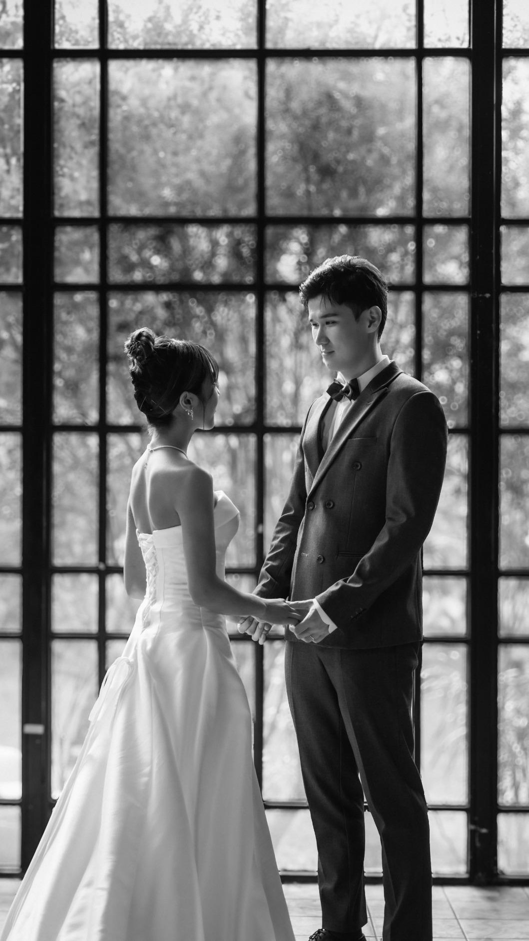 蔡佩軒、未婚夫J先生。（圖／可瑞思國際娛樂提供）