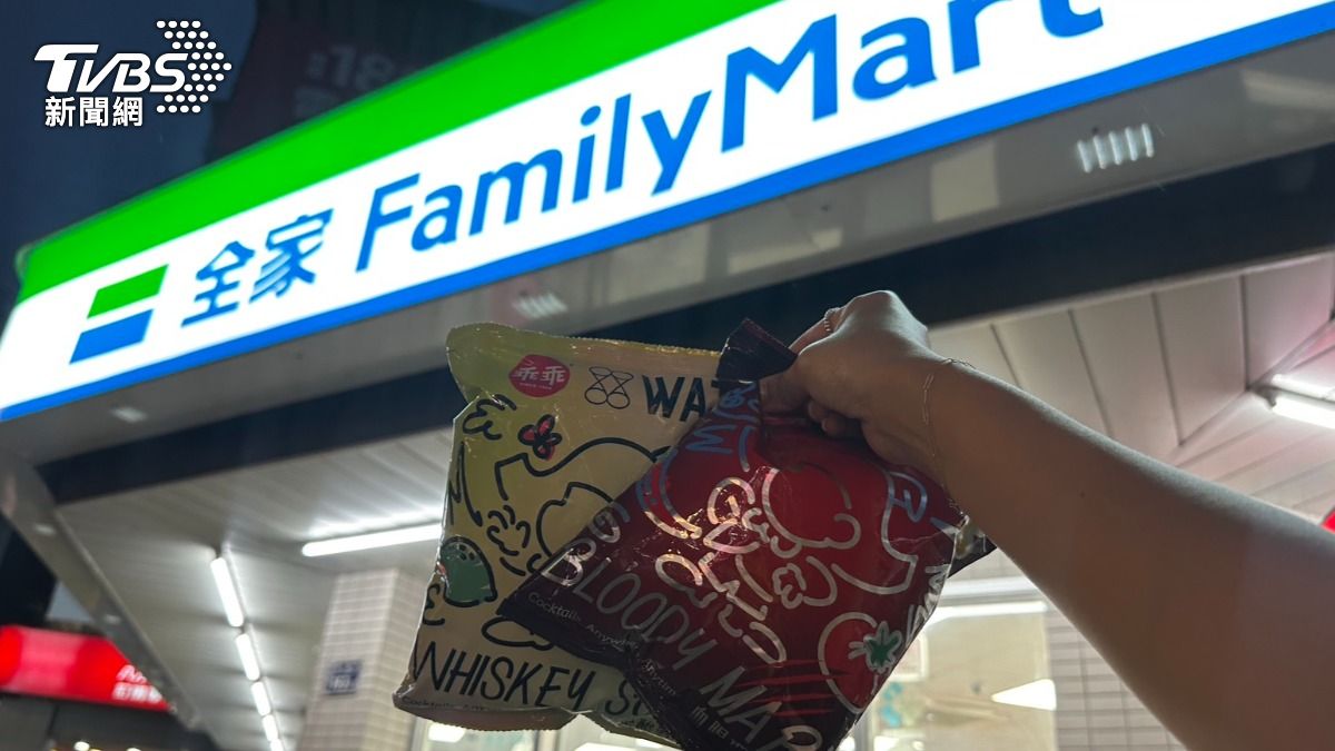 兩款酒感乖乖已在全家超商上架販售。（圖／蘇憶歡攝）