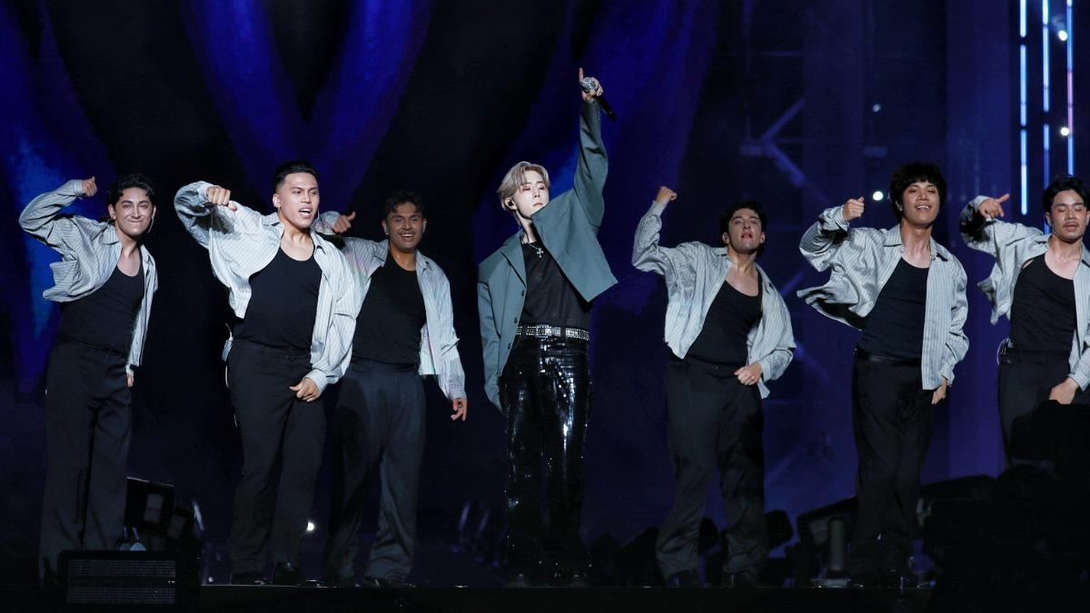 KT POP／台灣囝仔Mark脫了！　嗨唱〈Hard Carry〉放話帶GOT7來