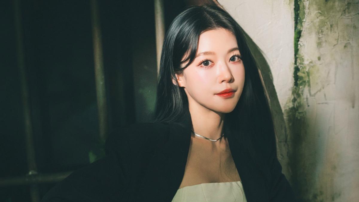 挑戰地獄麻辣乾麵爆紅！韓國女神真面目美成這樣　驚人背景曝光