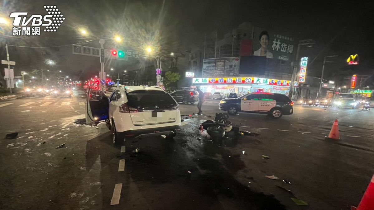 高雄鳥松發生死亡車禍。（圖／TVBS）