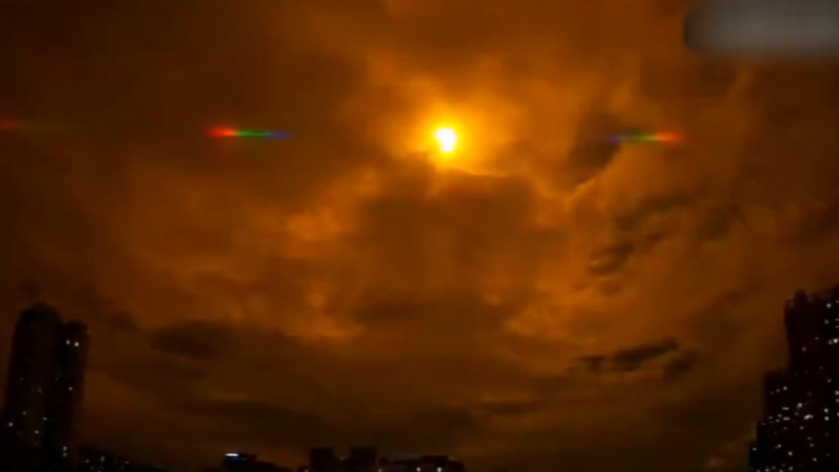 黑夜變白晝　廣東、北京、海南出現火流星奇景