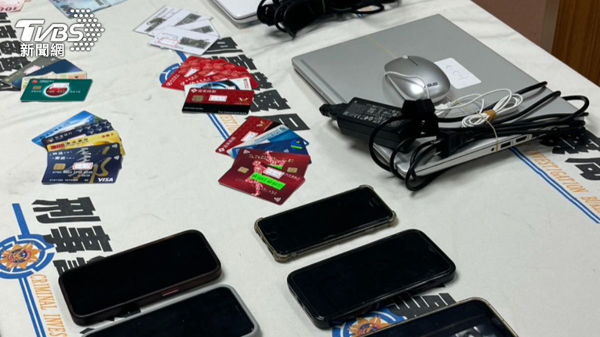 警方找到多件證物。（圖／TVBS）