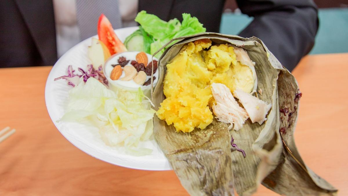 上周恰逢端午節，黃國昌也貼出自己吃的粽子。（圖／翻攝自黃國昌臉書）