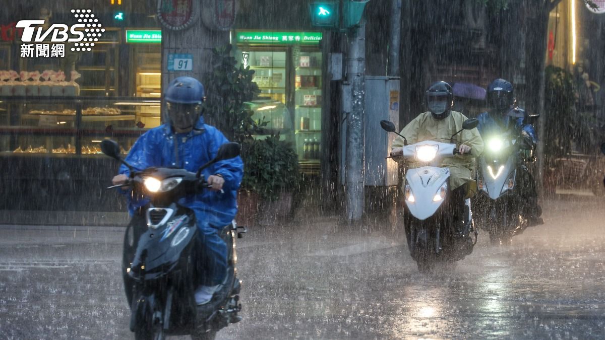 天氣／好天氣沒了！全台急變天「連3天下雨」　水氣衝台灣