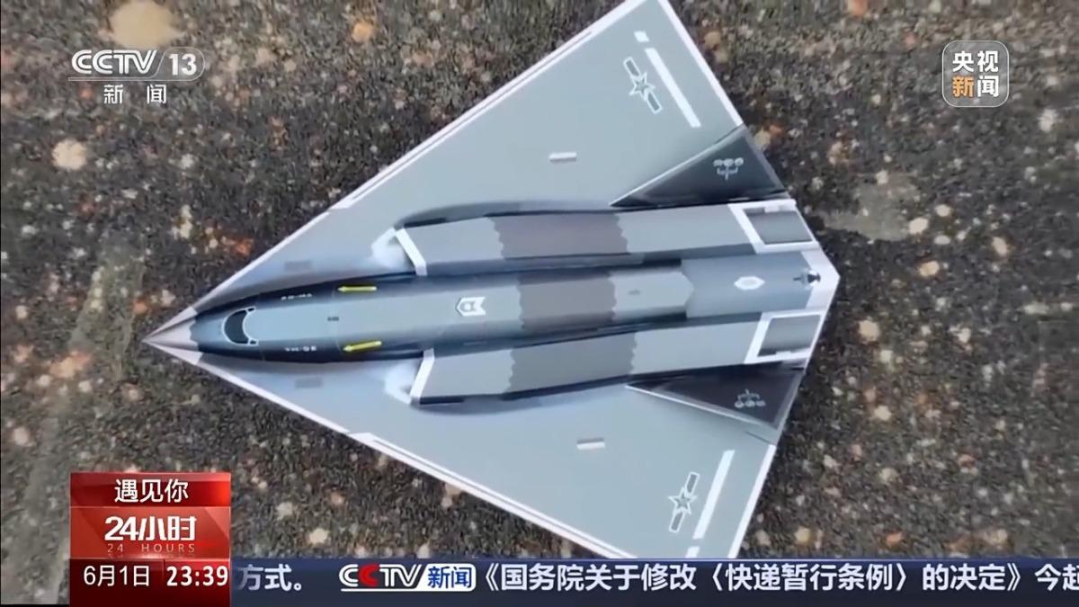 迷你版殲-20、航空母艦都能飛 大陸模型達人巧手造飛機