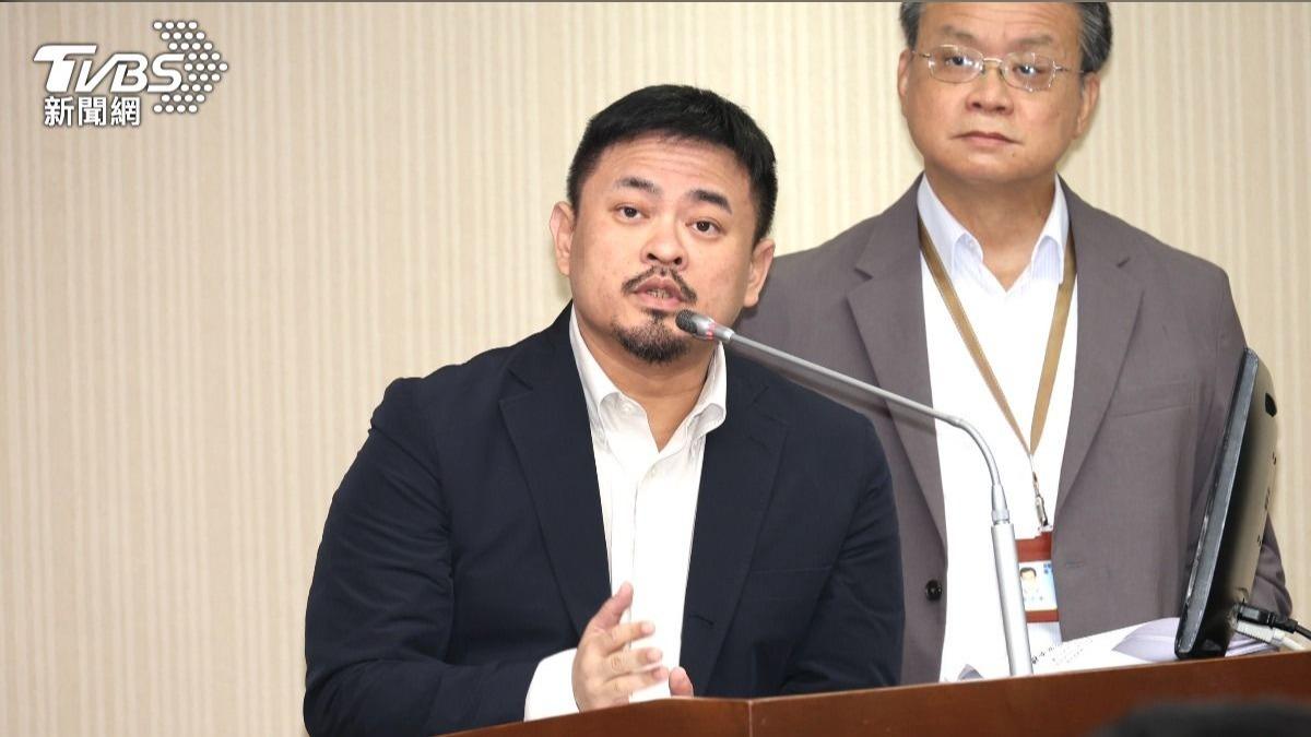 勞動基金虧損衝擊退休金？　洪申翰：勞退、勞保都保證收益