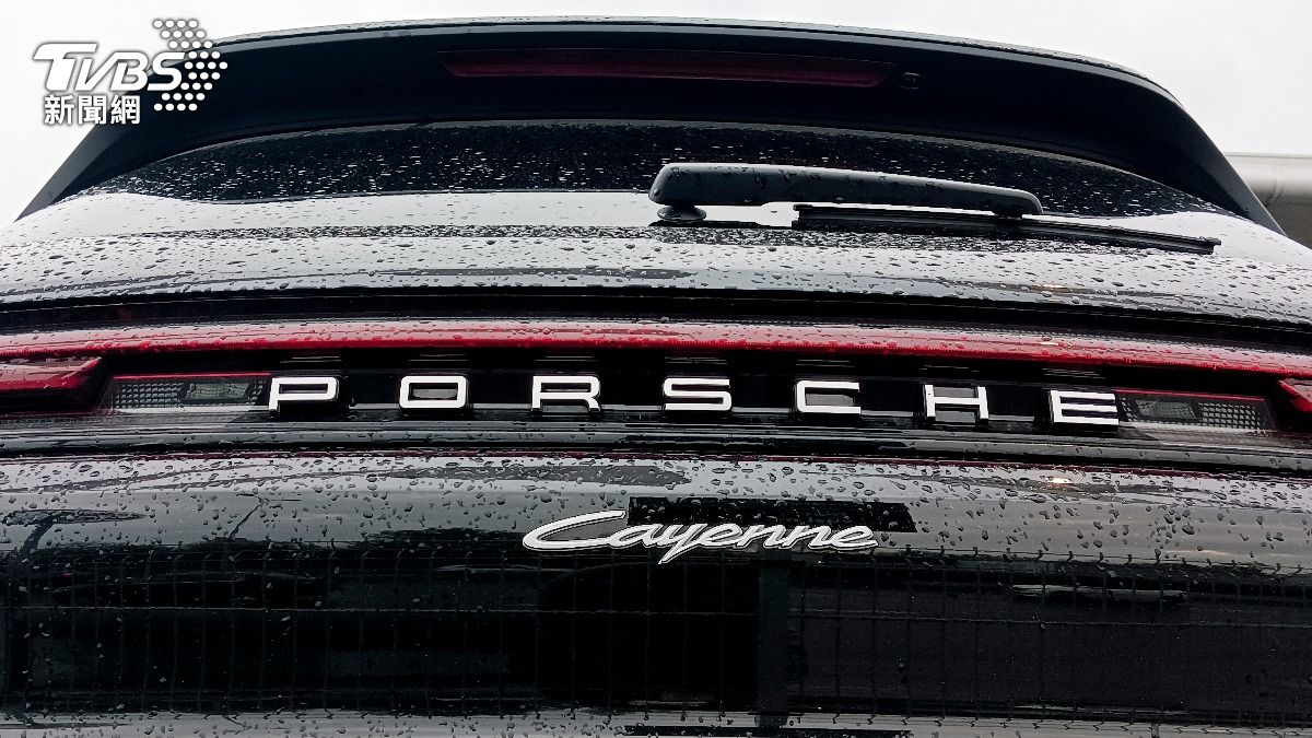 2025最新款Cayenne休旅車最高可優惠35%，相當於只需約75萬元人民幣（約新台幣312.5萬元）即可領車。（圖／達志影像shutterstock）