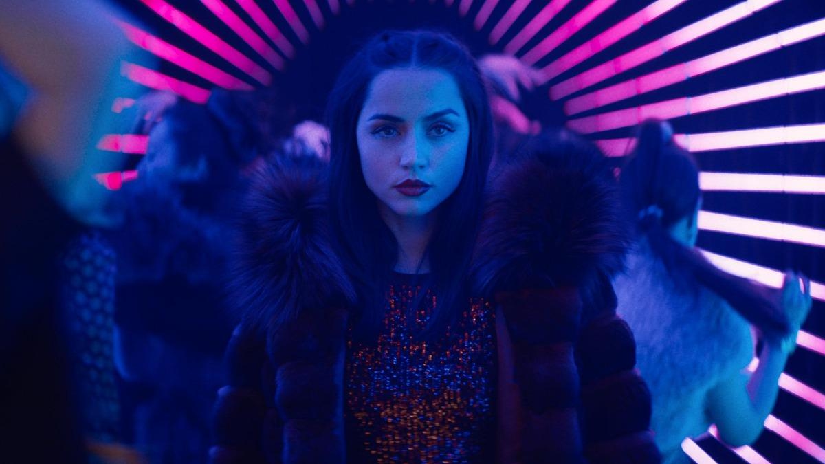 基努李維大讚安娜德哈瑪斯是動作巨星。（圖／車庫提供）