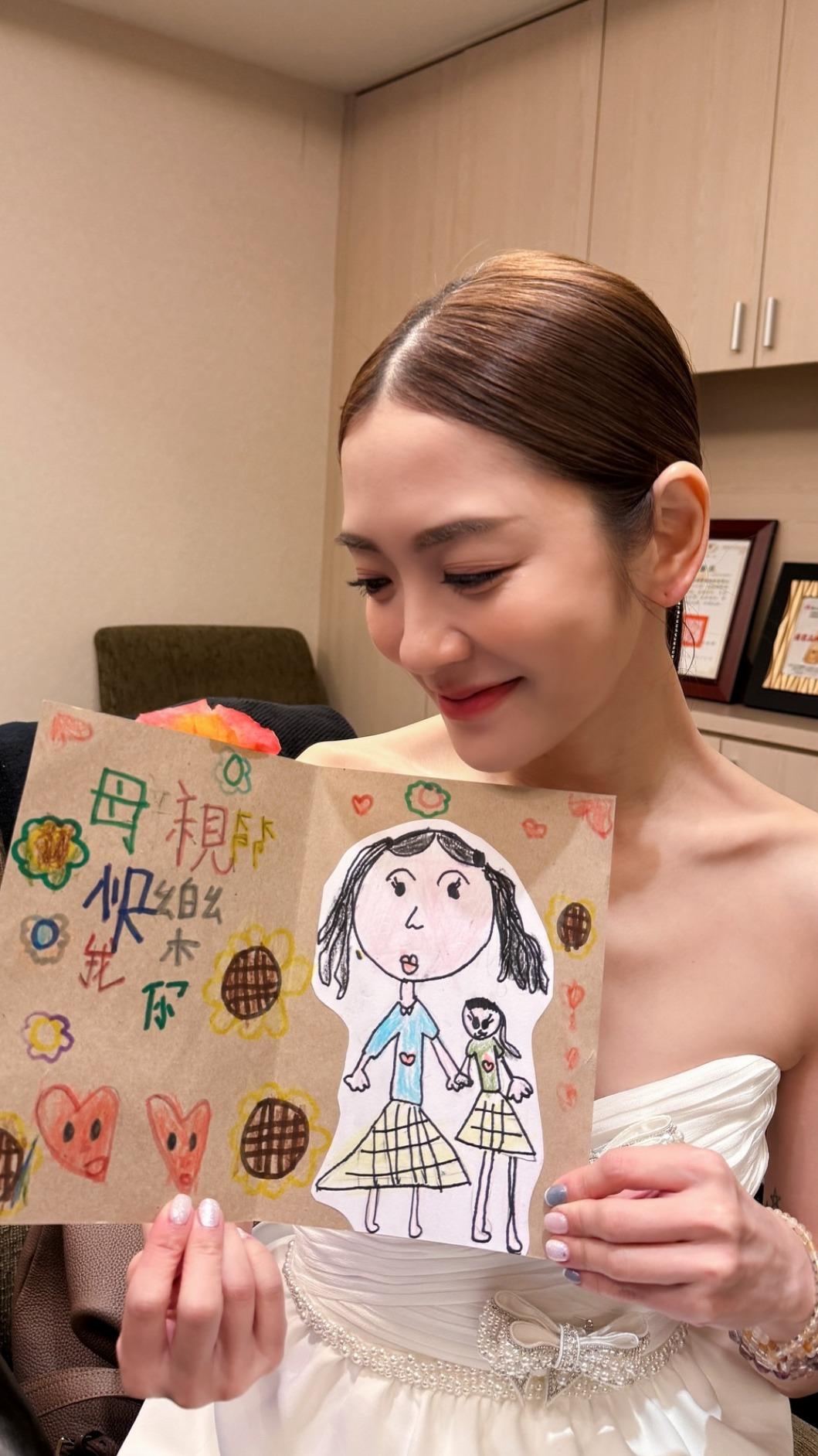 楊千霈的生活重心都在寶貝身上。（圖／翻攝楊千霈臉書）