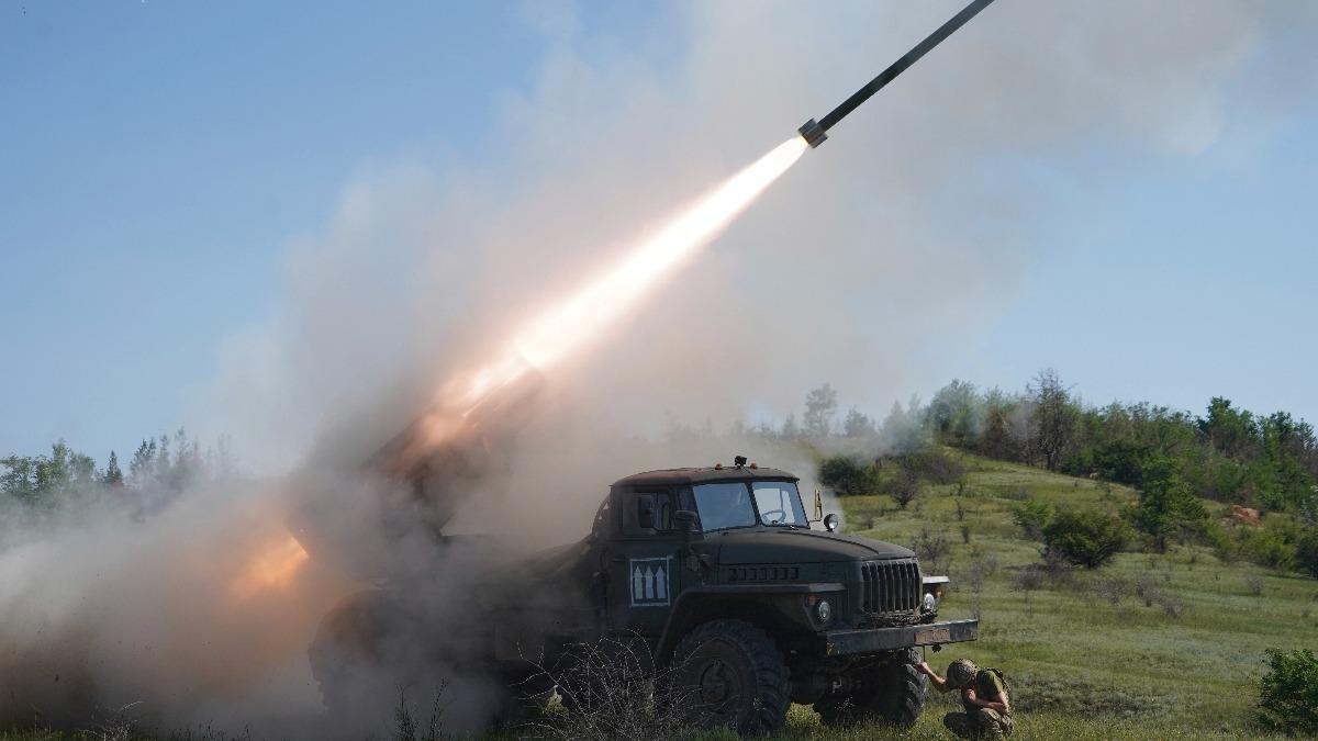 「蜘蛛網行動」後俄再遭重襲！　烏軍從水面出動炸克赤大橋