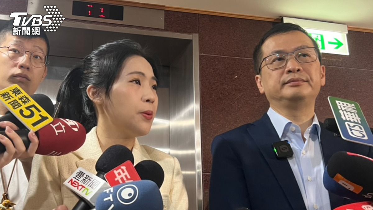 田秋堇怨沒公務車　徐巧芯轟巨嬰：是你們先對不起納稅錢