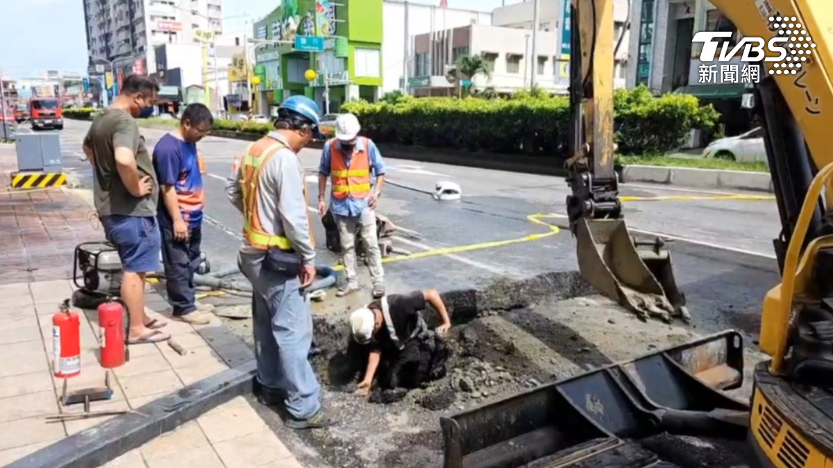 快訊／洩漏源找到了！永康瓦斯外洩14hrs「急大規模封路」搶修