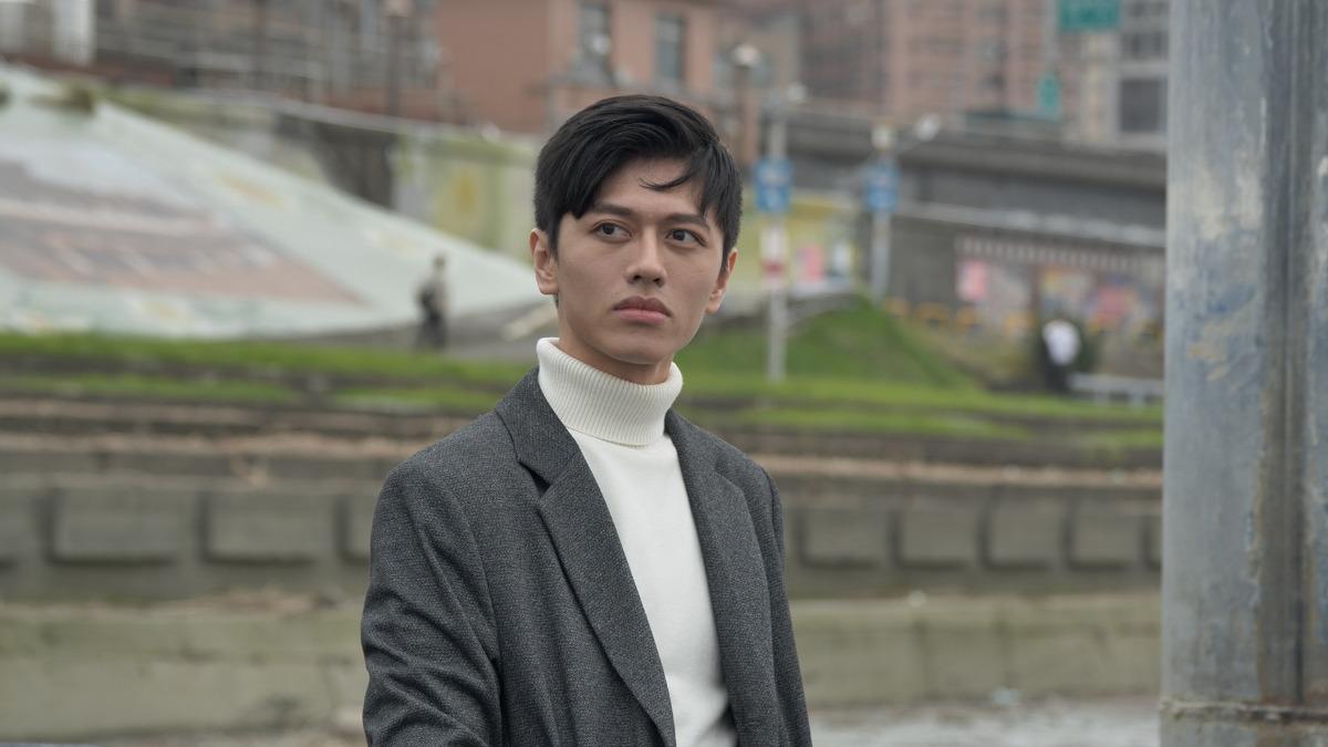 「海王」郭鎮奇上岸了。（圖／三立提供）