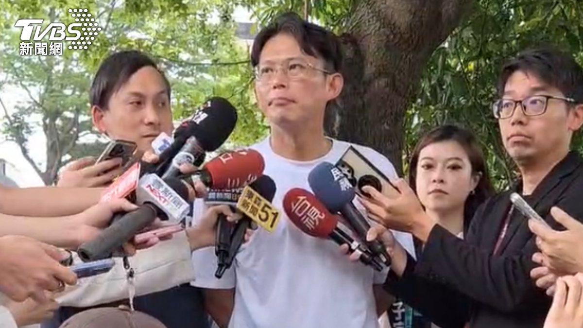 帶頭衝反罷？黃國昌板橋考察「讚葉元之1事」　預告將號召人民投票