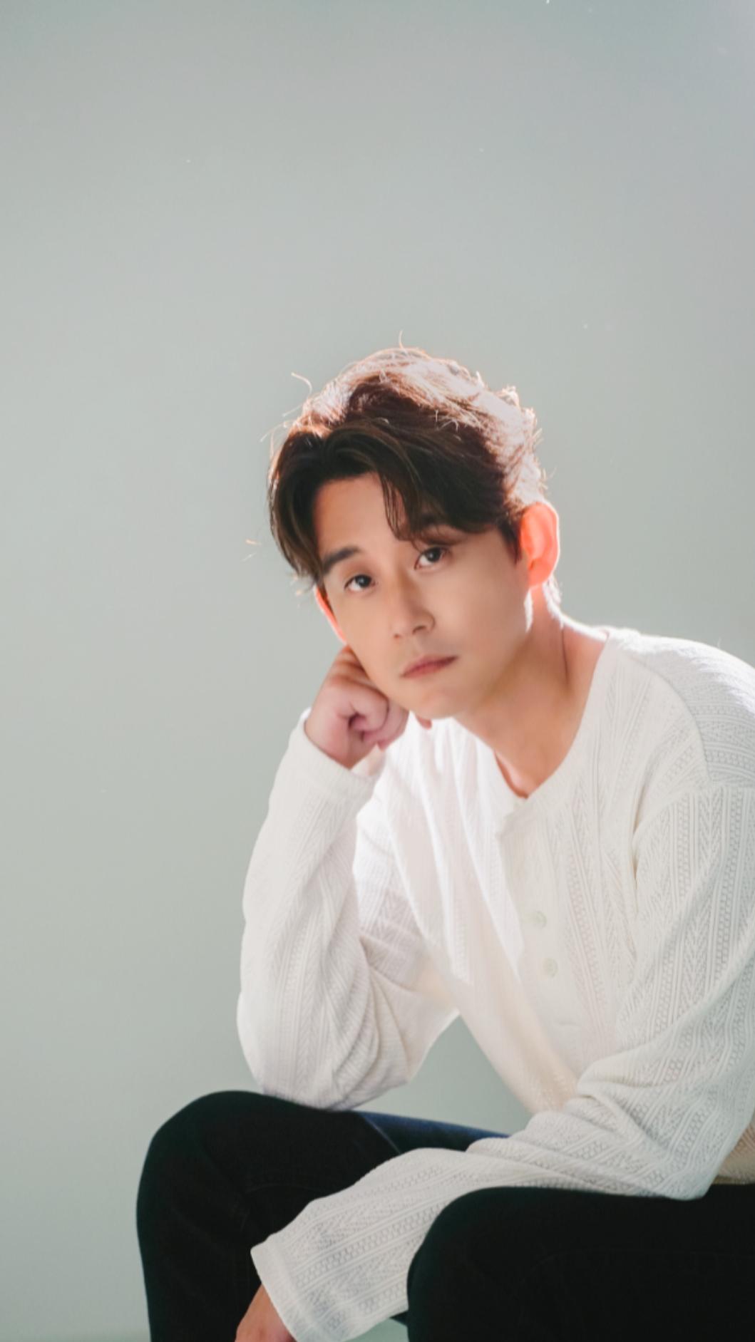 陳乃榮MV用了特別分割畫面，來表達兩個不同的自己。（圖／Heartbeats Production提供）