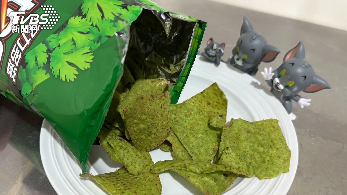 香菜多力多滋。(圖/蘇憶歡攝) 香菜多力多滋。(圖/蘇憶歡攝)