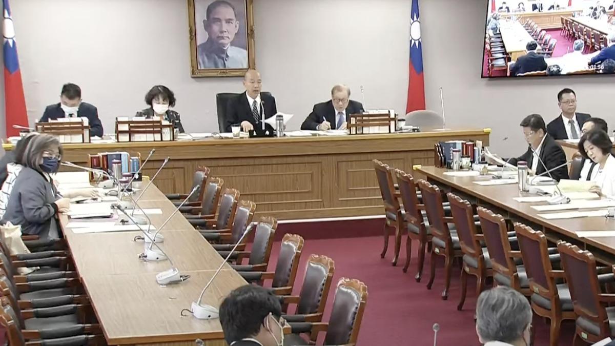 柯建銘、羅智強在黨團協商為「電話騷擾案」當面對質。（圖／翻攝自國會頻道）