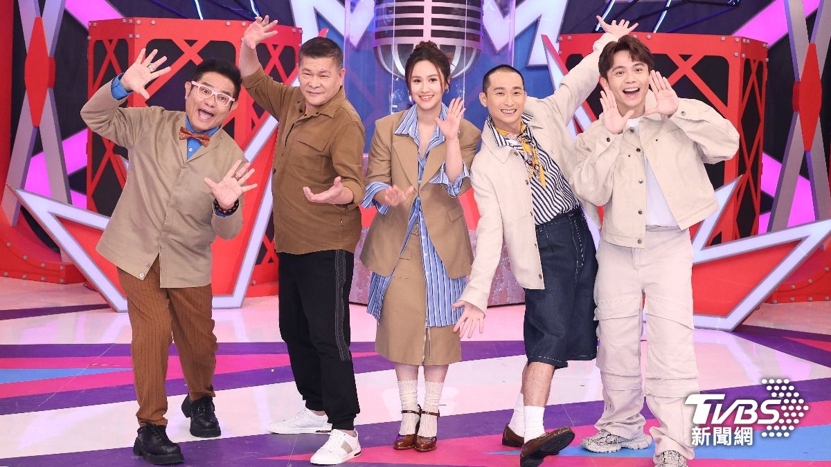 許效舜、澎恰恰、吳姍儒、浩子和黃豪平出席記者會。（圖／張哲鳴攝）